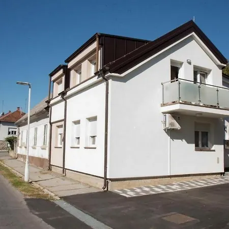Apartmani Oaza Daruvar Exterior photo